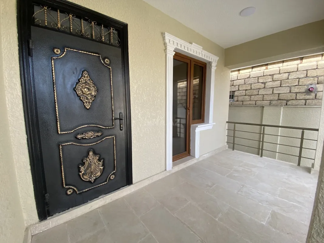 Satılır 4 otaqlı həyət evi 170 m²