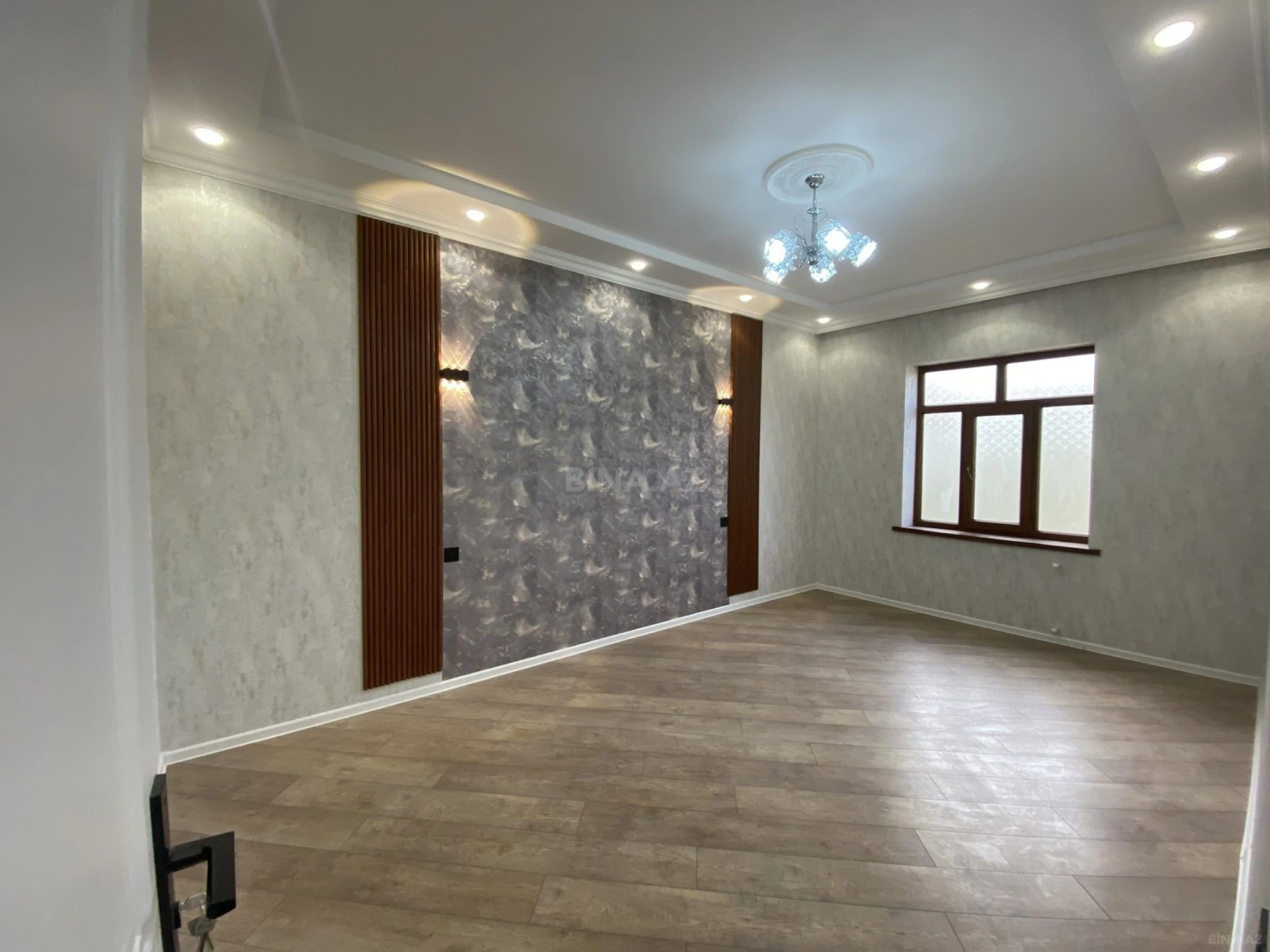 Satılır 4 otaqlı həyət evi 170 m²