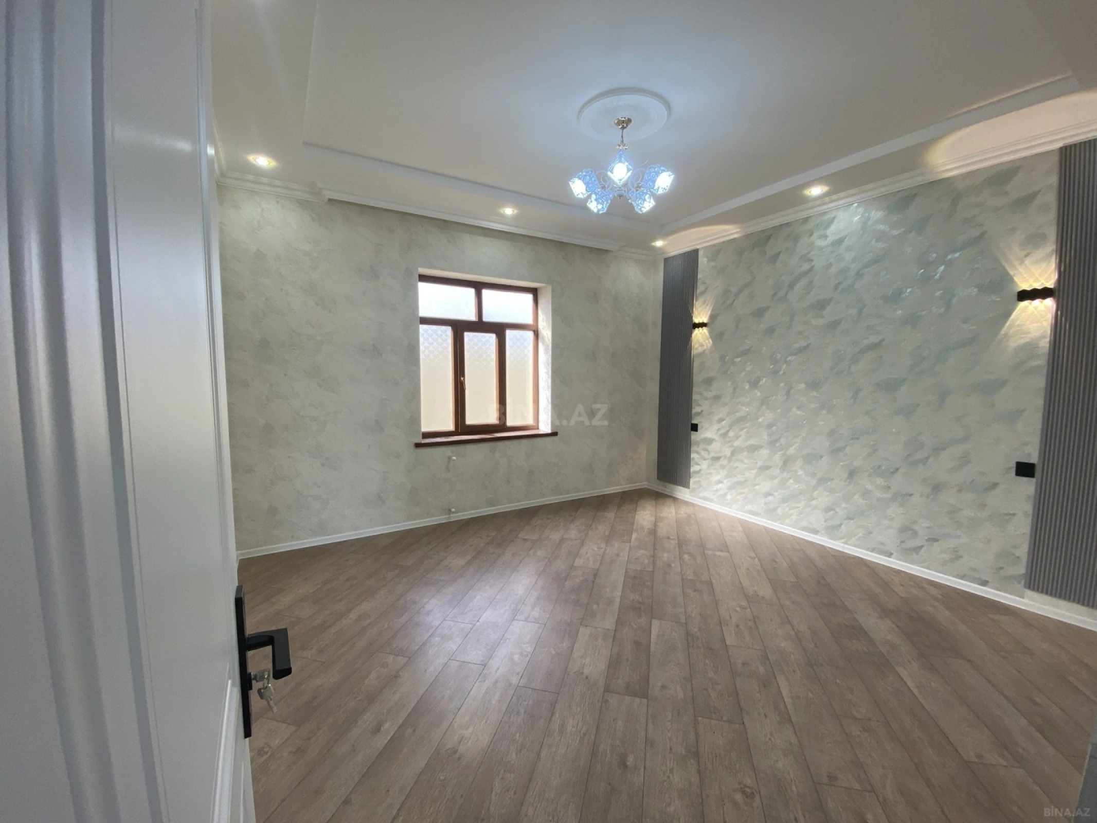 Satılır 4 otaqlı həyət evi 170 m²