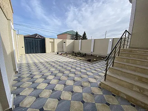 Satılır 4 otaqlı həyət evi 170 m²