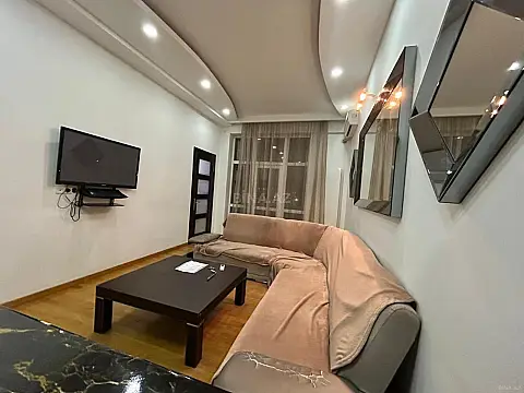 Kirayə verilir 3 otaqlı mənzil 75 m²