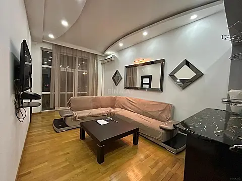 Kirayə verilir 3 otaqlı mənzil 75 m² — Bakı, Nizami 3 otaq 75.00 m²
