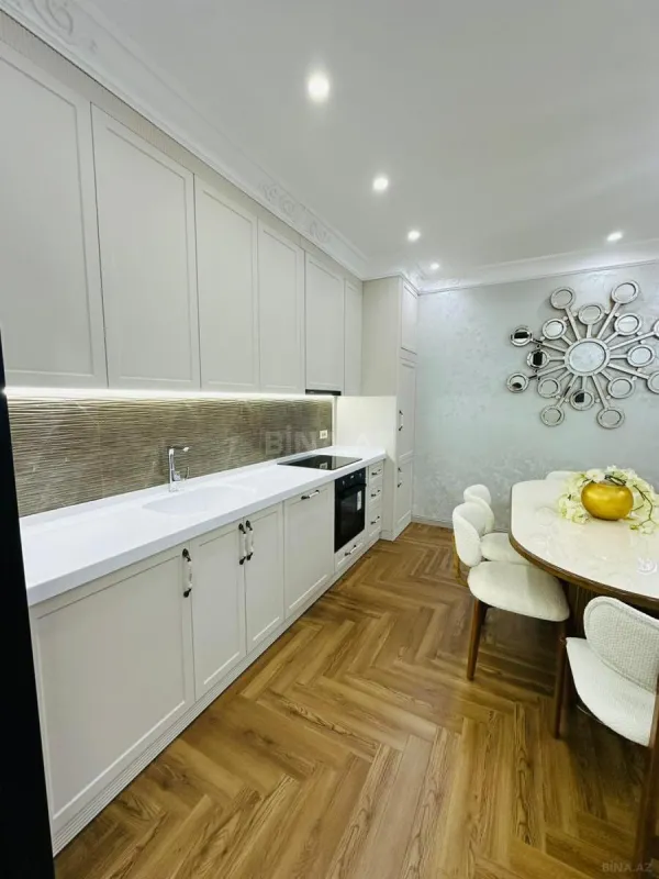 Kirayə verilir 3 otaqlı mənzil 110 m²