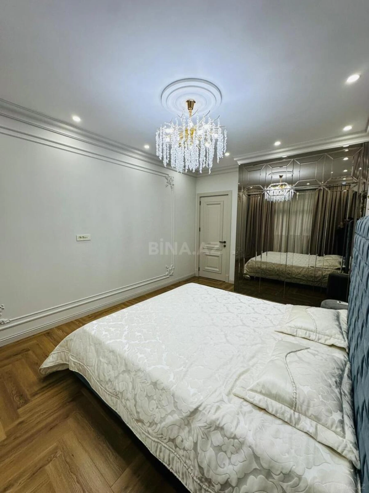 Kirayə verilir 3 otaqlı mənzil 110 m²