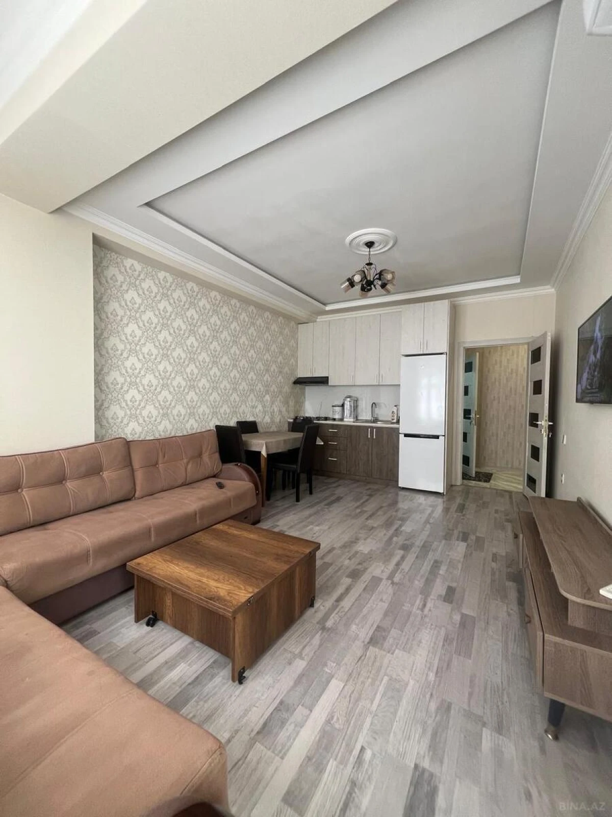 Kirayə verilir 2 otaqlı mənzil 60 m²