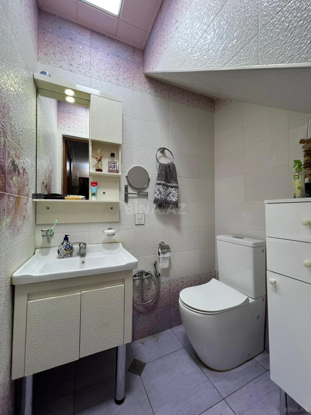 Satılır 4 otaqlı həyət evi 135 m²