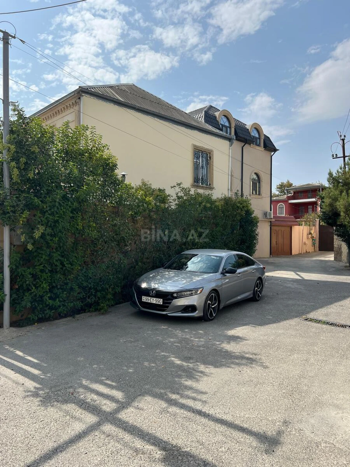 Satılır 4 otaqlı həyət evi 135 m²