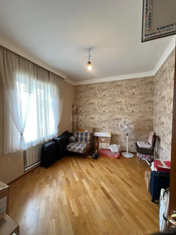 Satılır 4 otaqlı həyət evi 135 m²