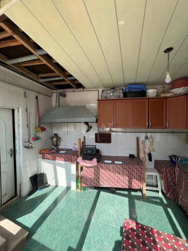 Satılır 4 otaqlı həyət evi 135 m²