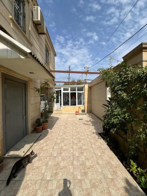 Satılır 4 otaqlı həyət evi 135 m²