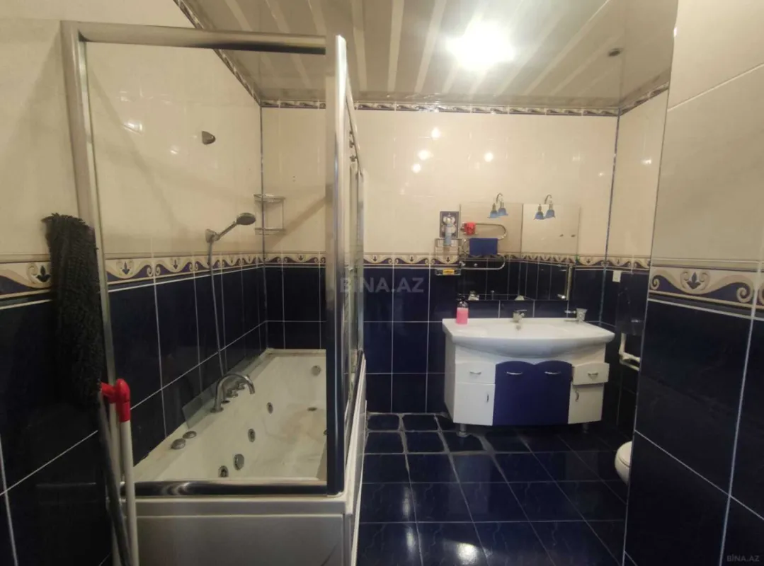 Satılır 3 otaqlı mənzil 122 m²