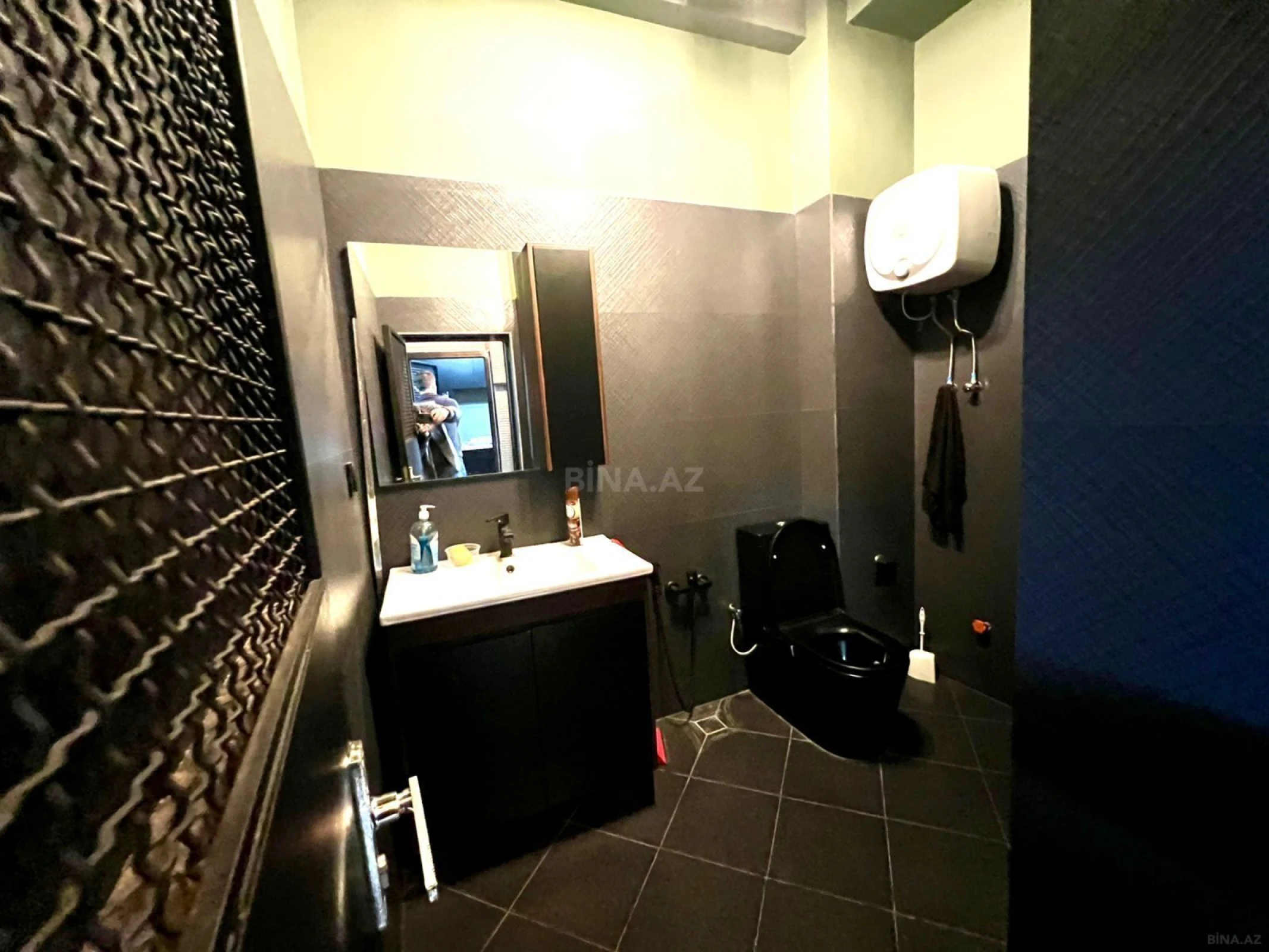 Kirayə verilir 2 otaqlı ofis 80 m²