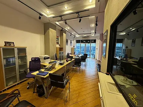 Kirayə verilir 3 otaqlı ofis 100 m²