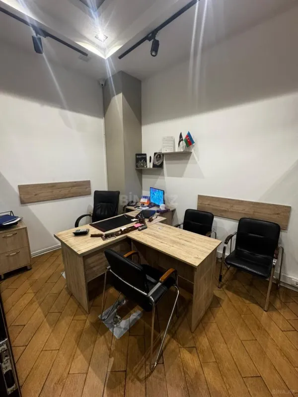 Kirayə verilir 3 otaqlı ofis 100 m²