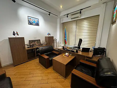 Kirayə verilir 3 otaqlı ofis 100 m²