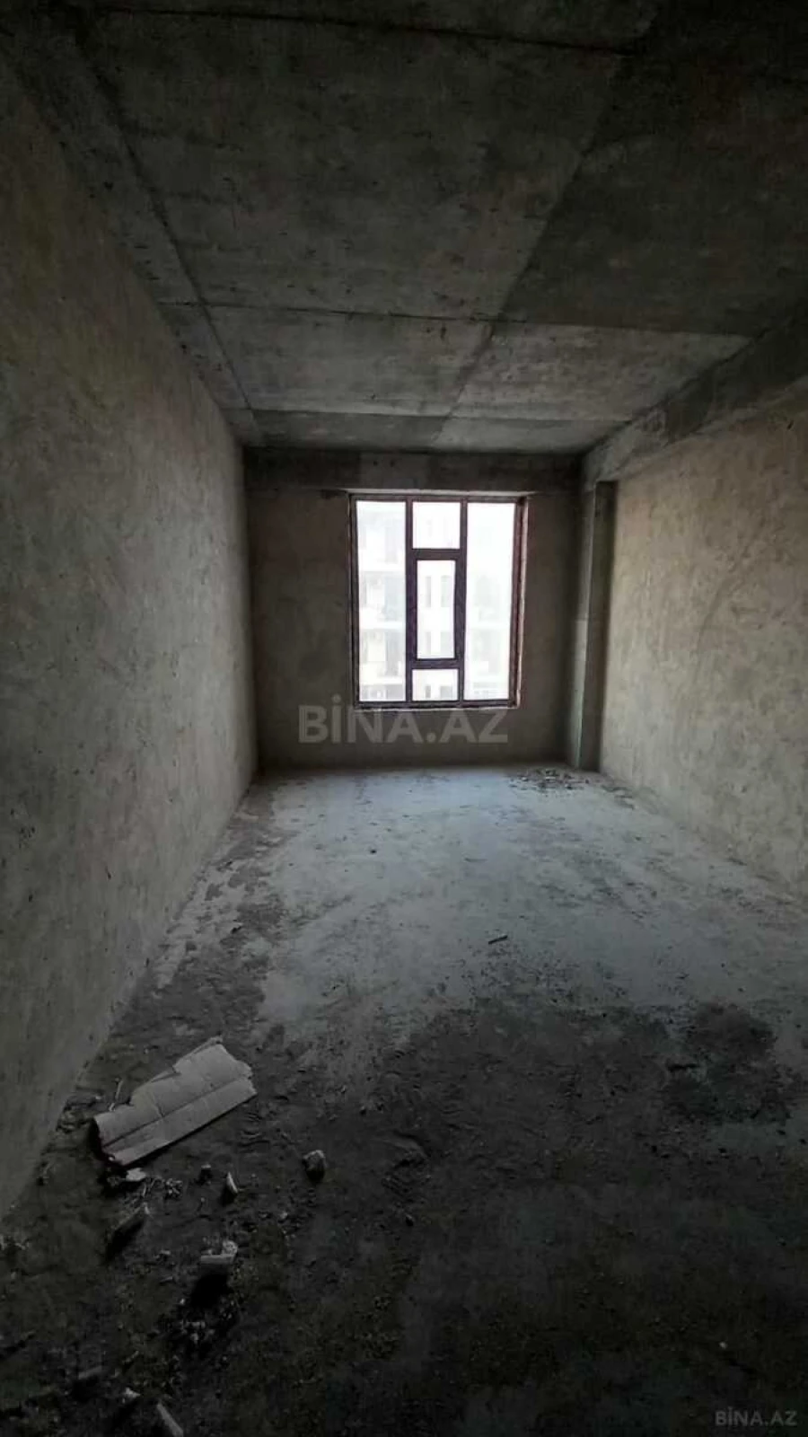 Satılır 4 otaqlı mənzil 161 m²