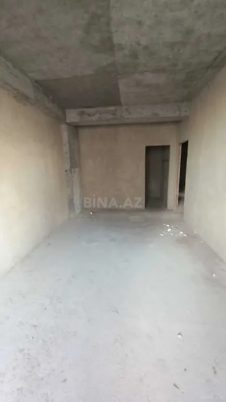 Satılır 4 otaqlı mənzil 161 m²
