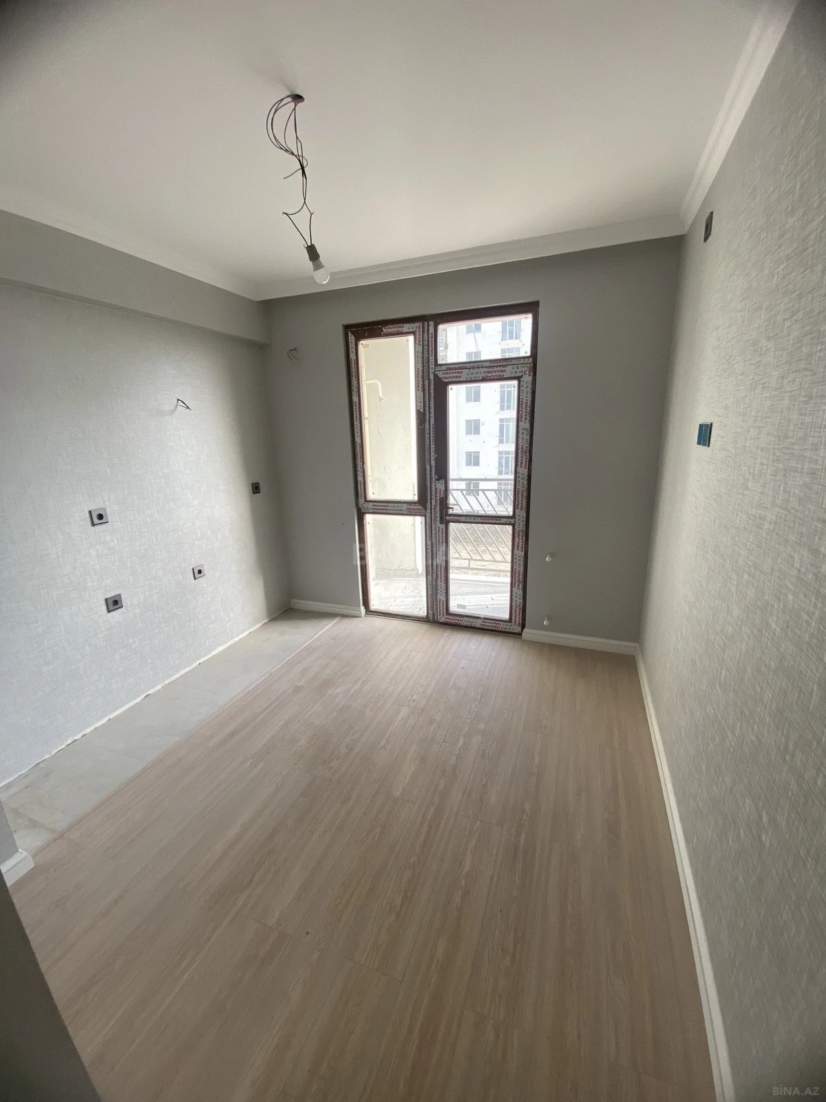 Satılır 1 otaqlı mənzil 35 m²