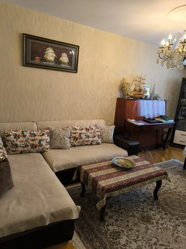 Satılır 3 otaqlı mənzil 70 m²
