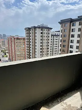 Satılır 2 otaqlı mənzil 76 m²