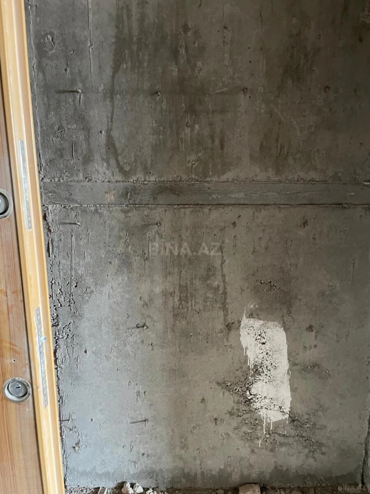 Satılır 2 otaqlı mənzil 76 m²