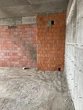 Satılır 2 otaqlı mənzil 76 m²