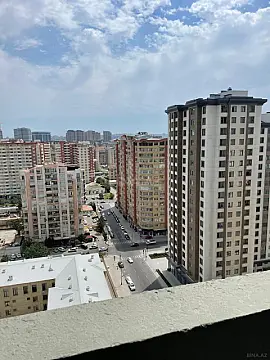 Satılır 2 otaqlı mənzil 76 m²