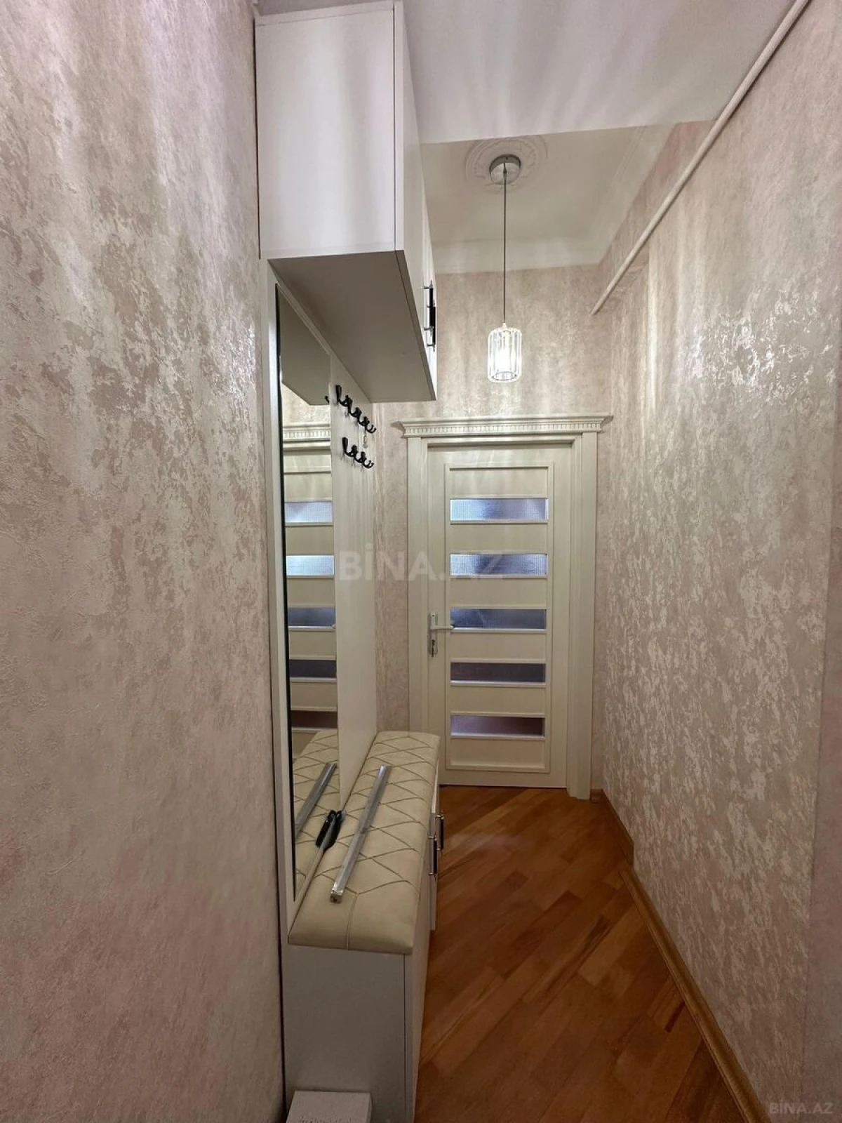 Satılır 2 otaqlı mənzil 60 m²