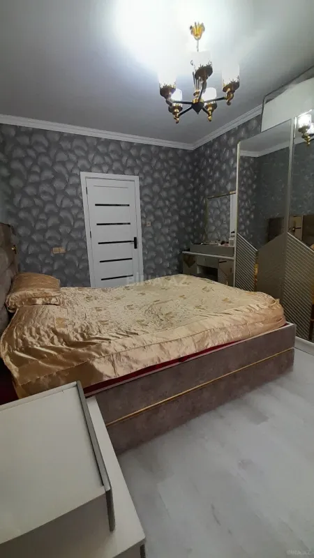 Satılır 4 otaqlı mənzil 80 m²