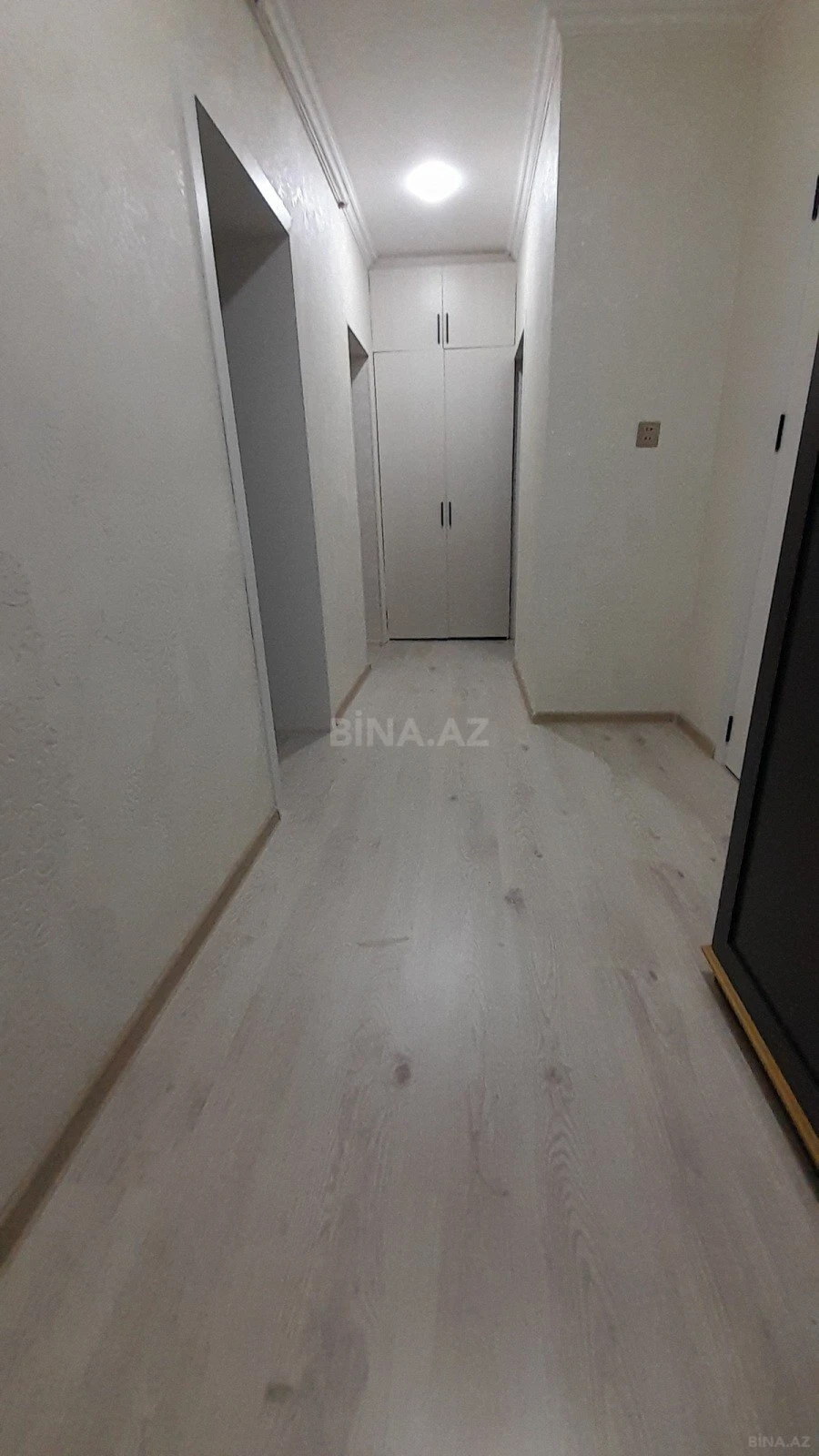 Satılır 4 otaqlı mənzil 80 m²