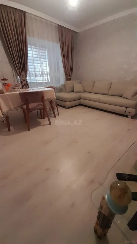 Satılır 4 otaqlı mənzil 80 m²