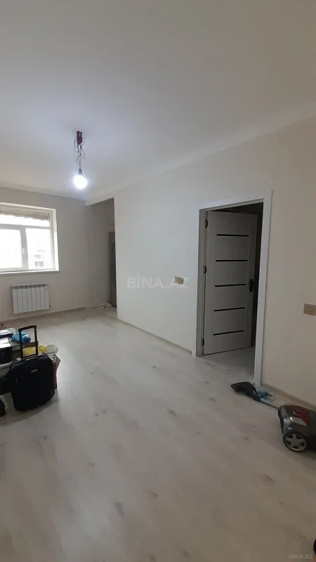 Satılır 4 otaqlı mənzil 80 m²