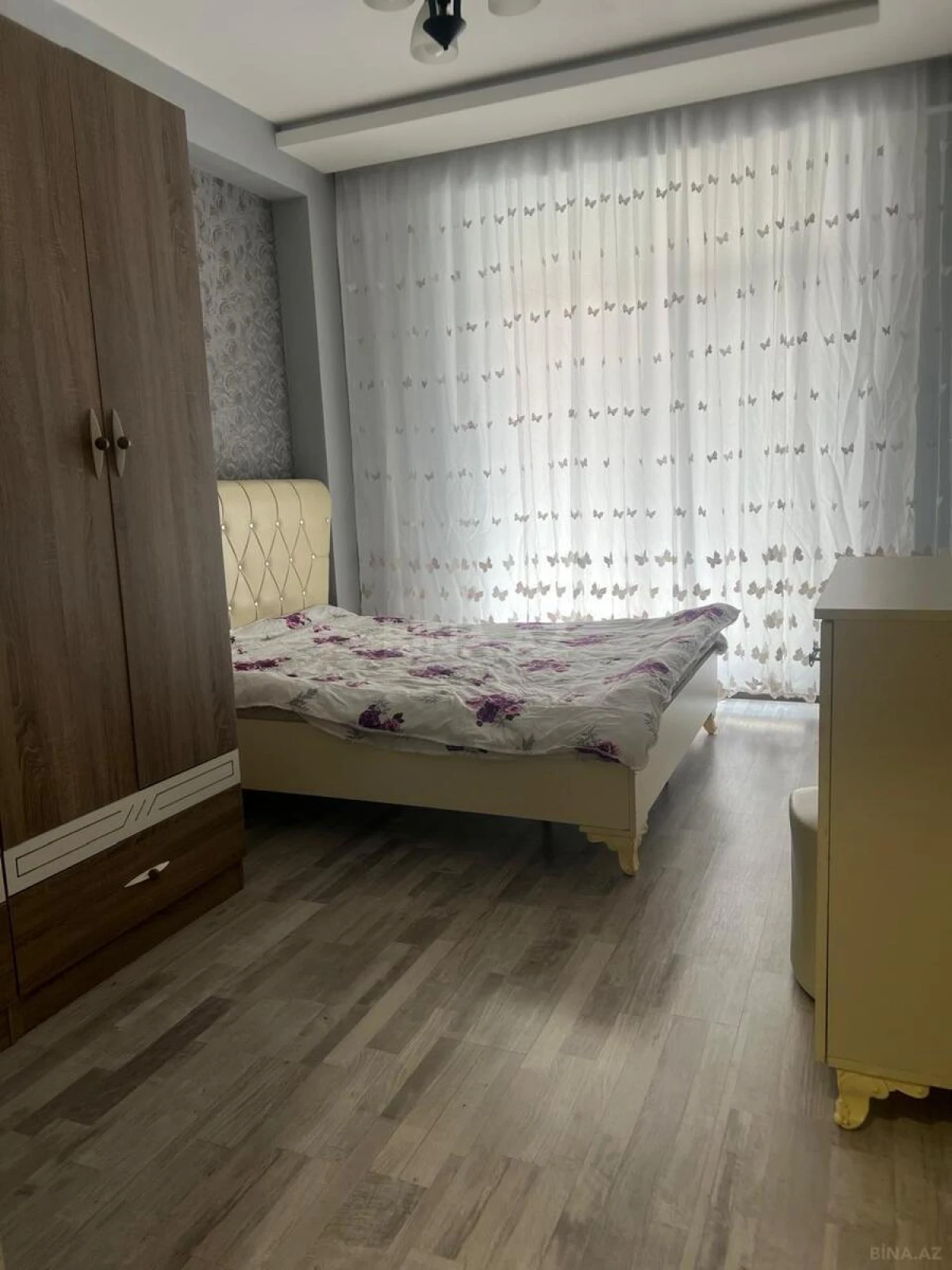 Kirayə verilir 2 otaqlı mənzil 56 m²