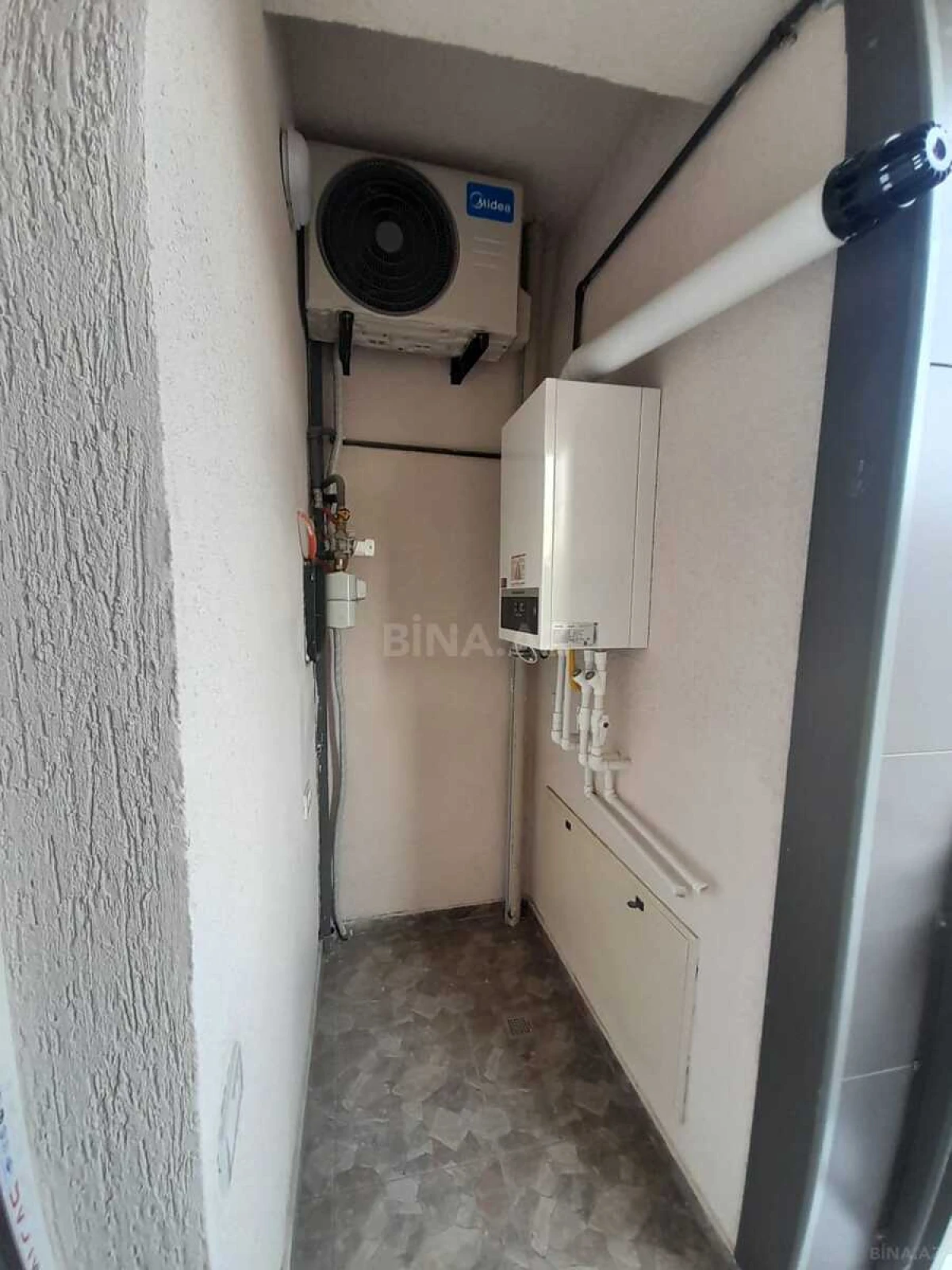 Kirayə verilir 3 otaqlı mənzil 150 m²