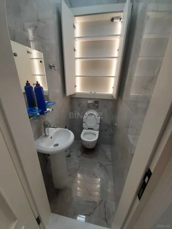 Kirayə verilir 3 otaqlı mənzil 150 m²