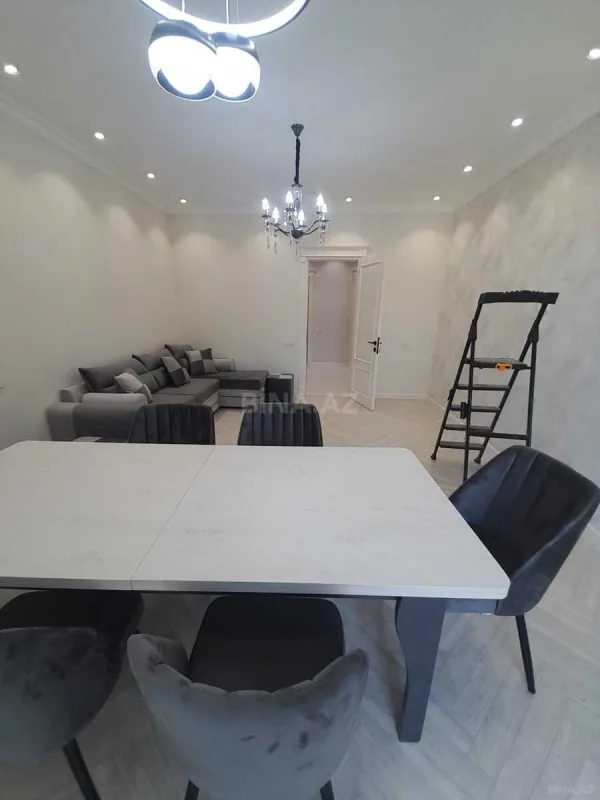 Kirayə verilir 3 otaqlı mənzil 150 m²