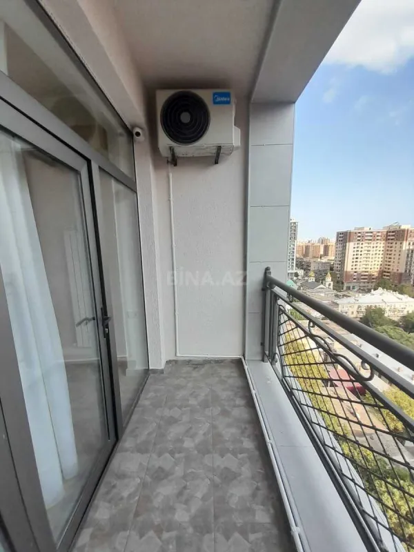 Kirayə verilir 3 otaqlı mənzil 150 m²