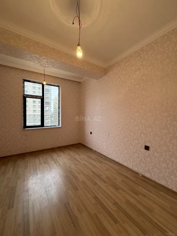 Satılır 3 otaqlı mənzil 110 m²