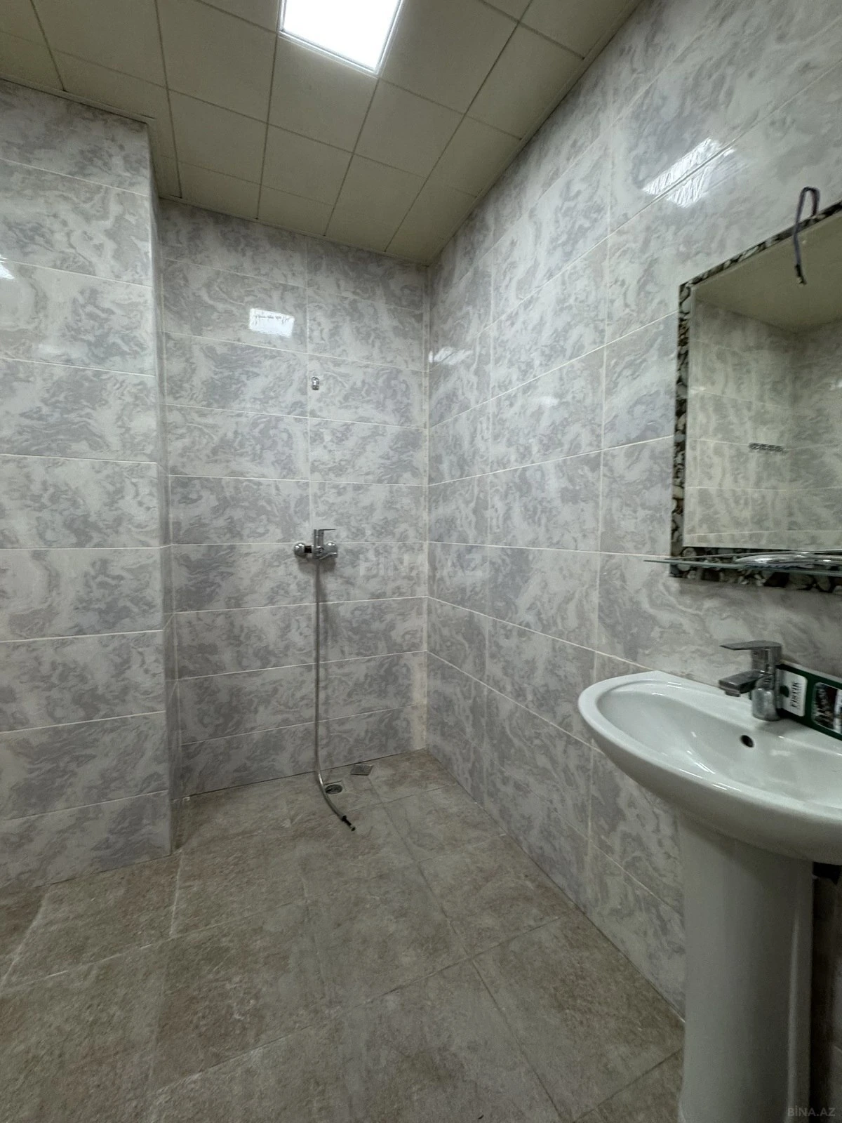 Satılır 3 otaqlı mənzil 110 m²