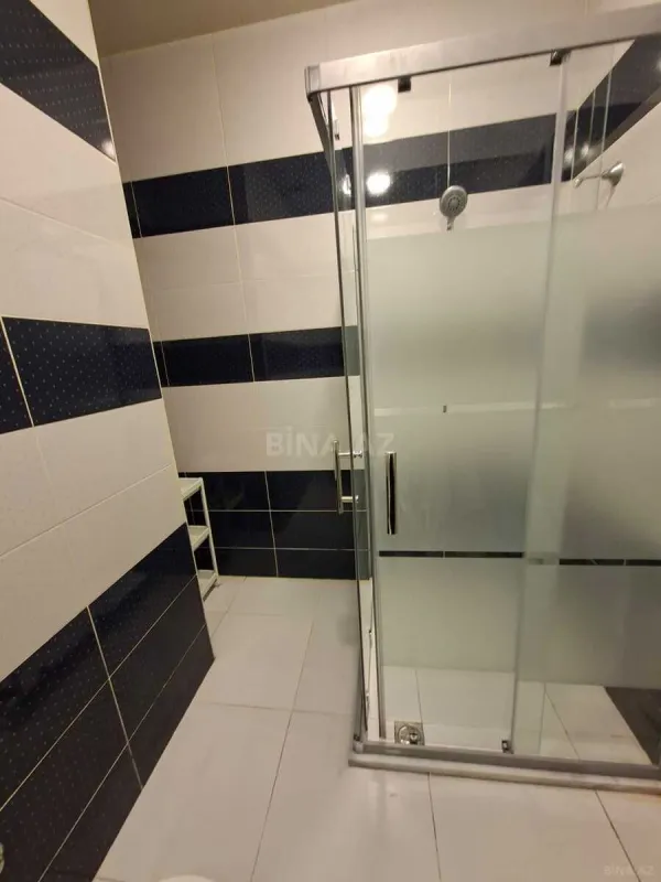 Kirayə verilir 2 otaqlı mənzil 75 m²