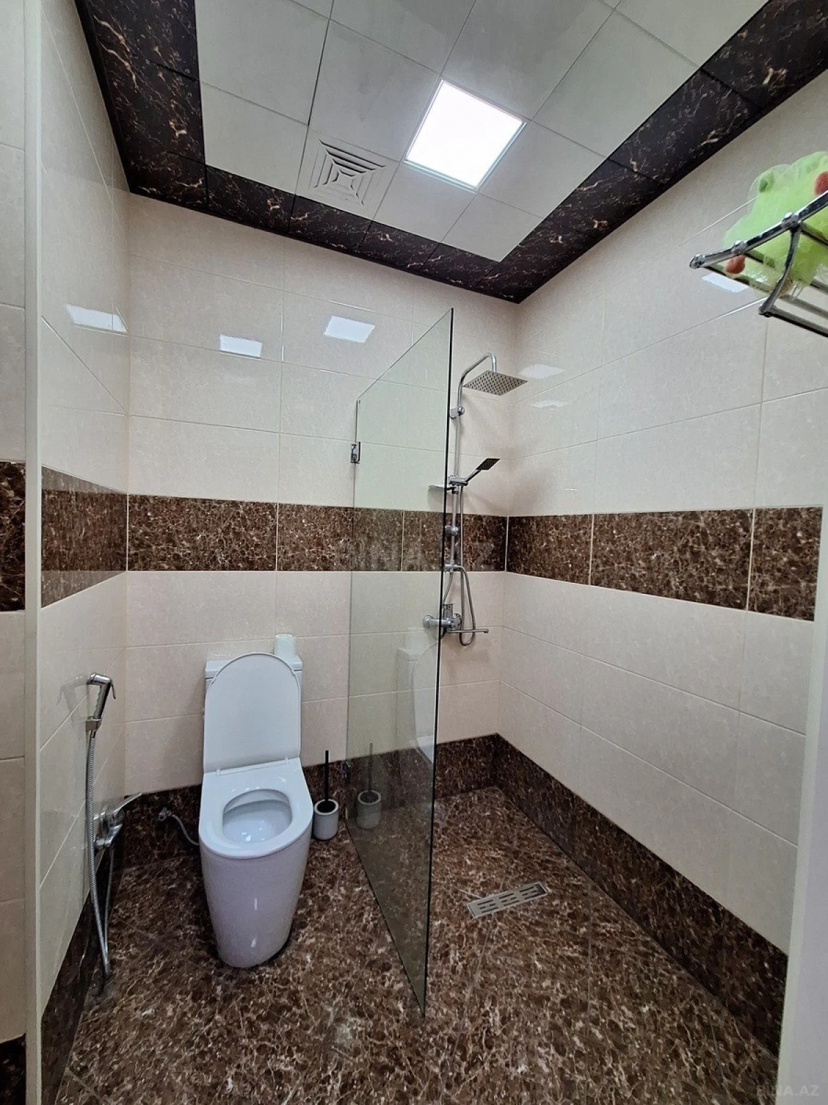 Kirayə verilir 3 otaqlı mənzil 110 m²