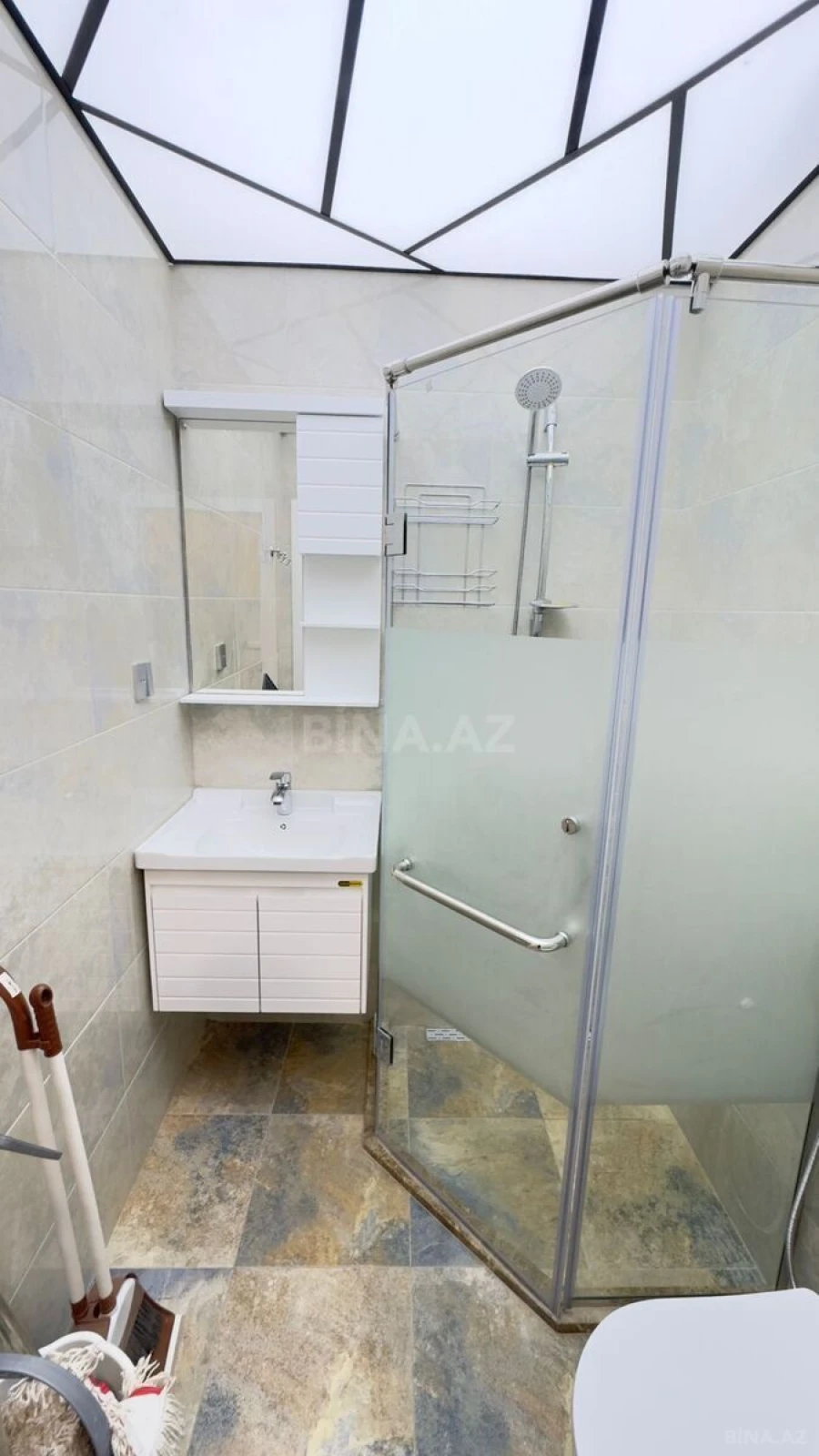Kirayə verilir 2 otaqlı mənzil 55 m²