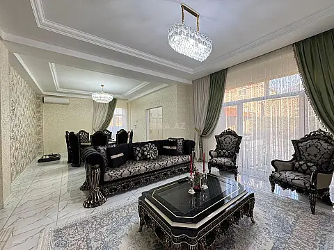 Satılır 15 otaqlı həyət evi 900 m²