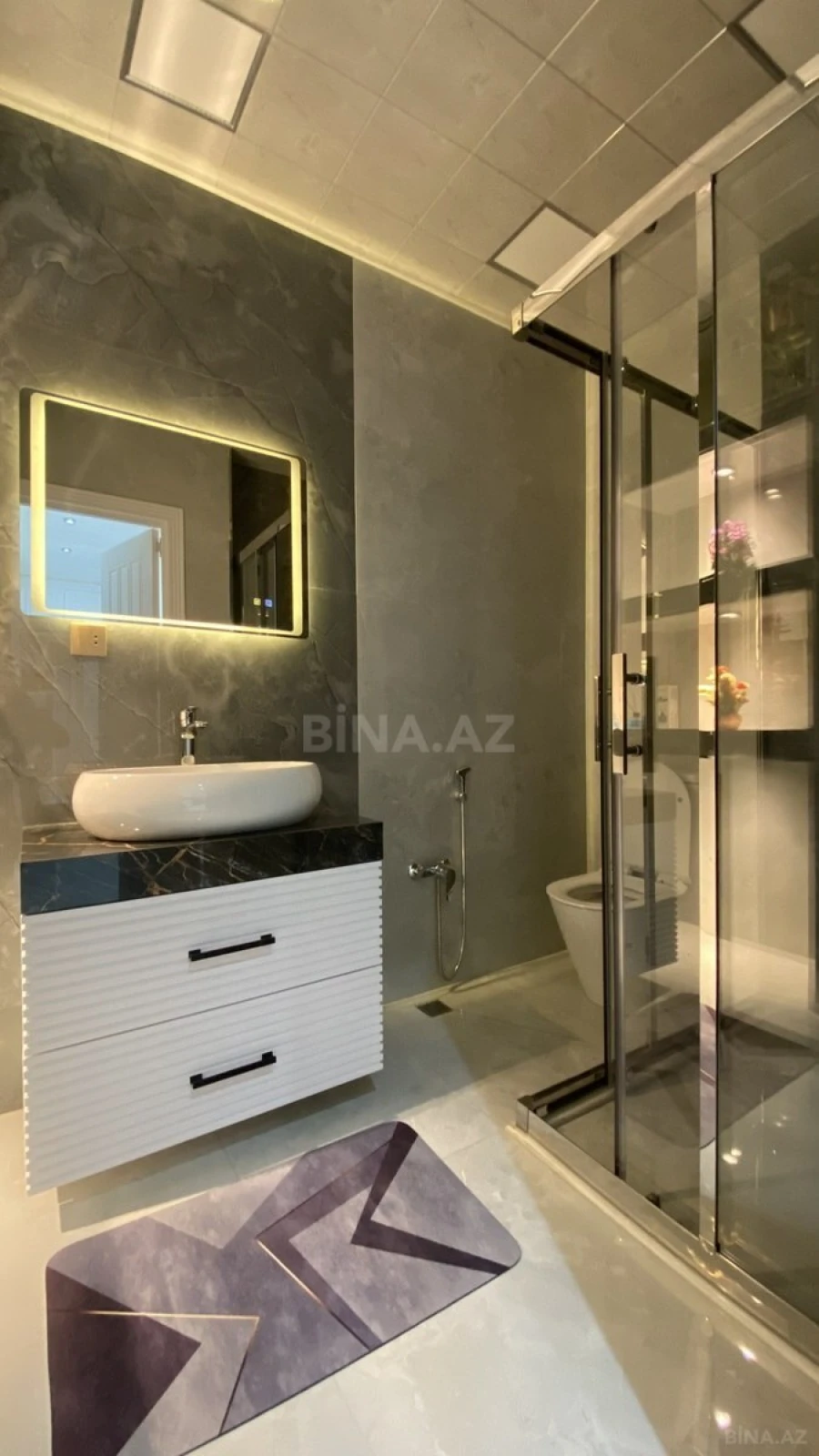 Satılır 3 otaqlı mənzil 104 m²