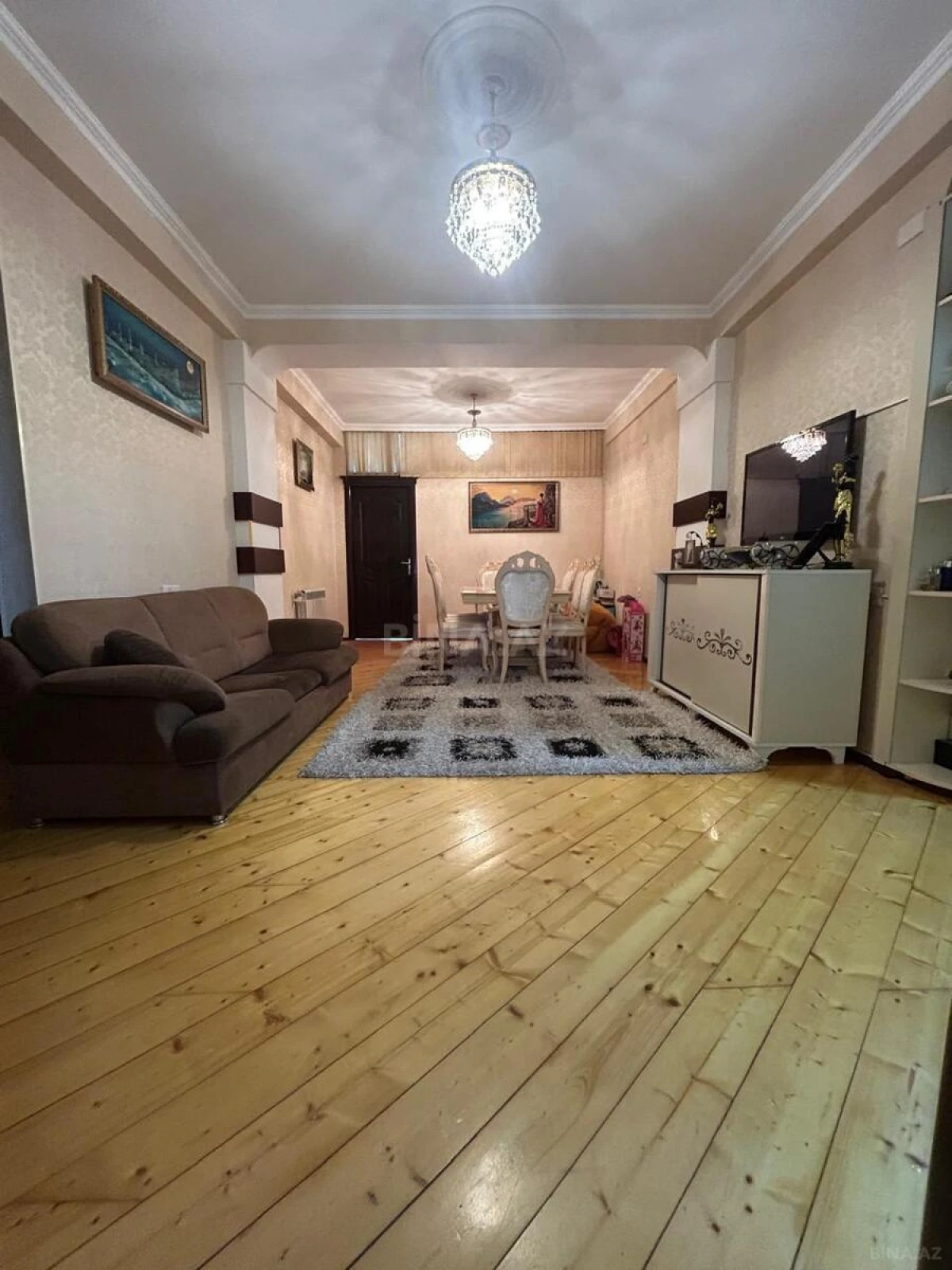 Satılır 4 otaqlı mənzil 138 m²