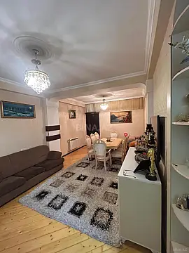 Satılır 4 otaqlı mənzil 138 m² — Bakı, İnşaatçılar 4 otaq 138.00 m²