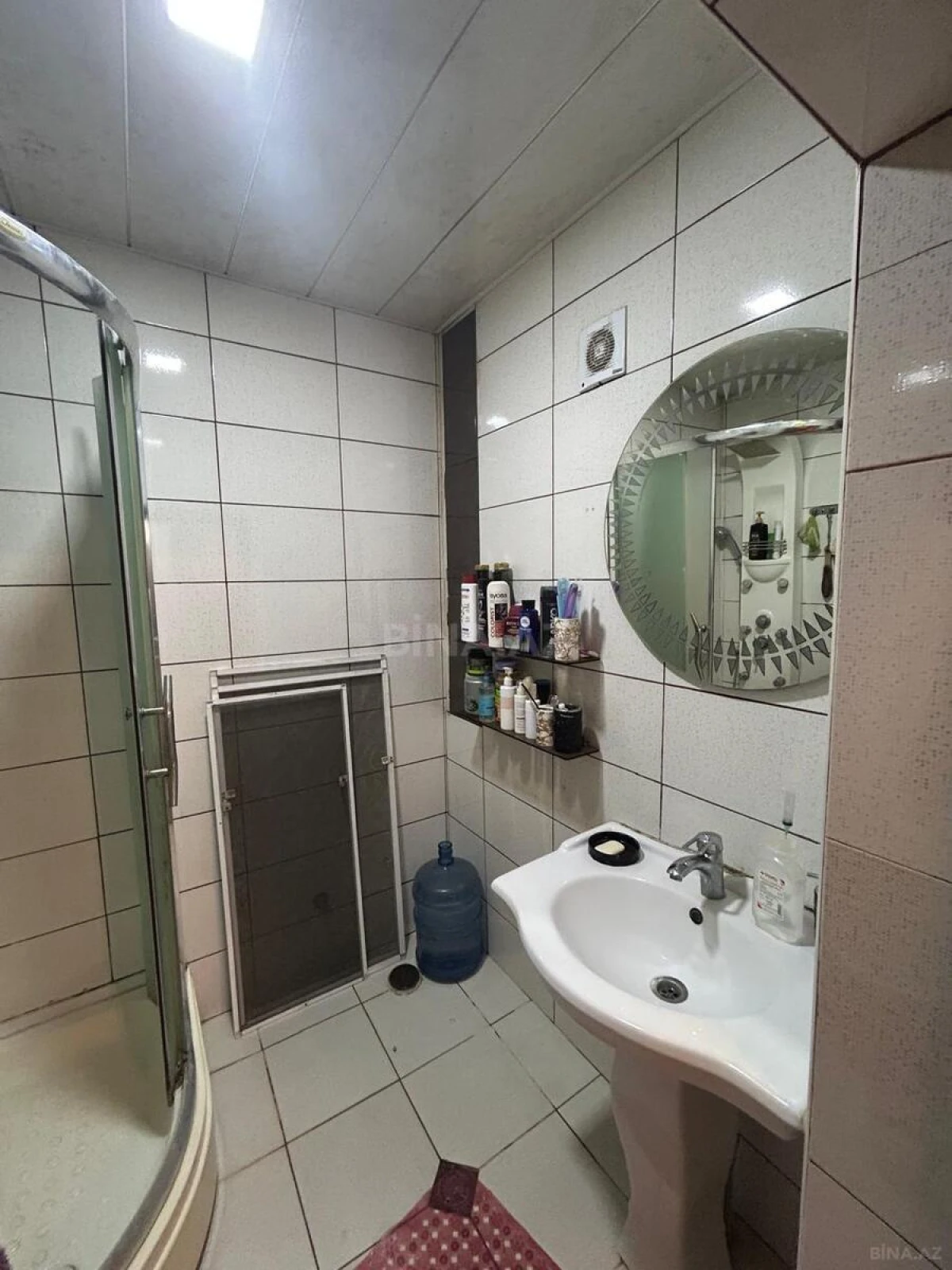 Satılır 4 otaqlı mənzil 138 m²