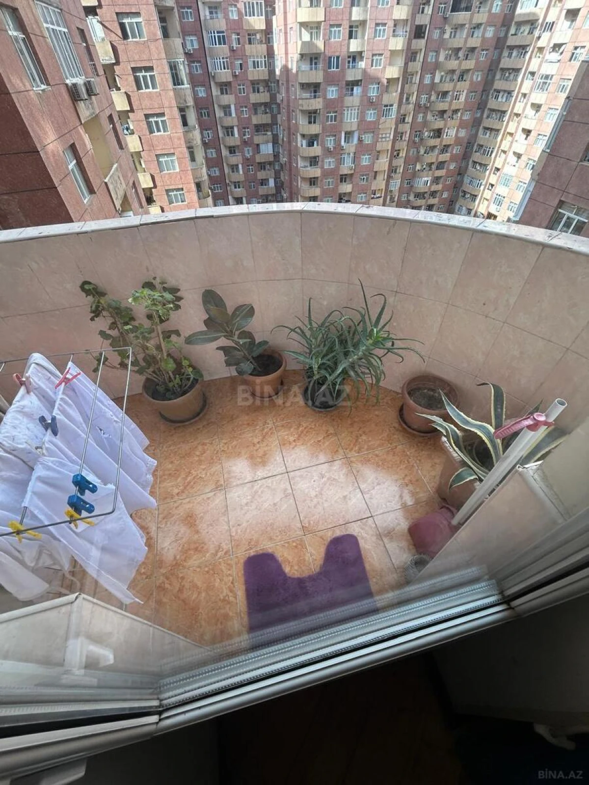 Satılır 4 otaqlı mənzil 138 m²