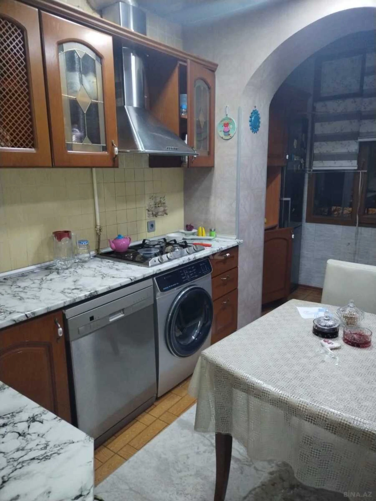 Satılır 4 otaqlı mənzil 110 m²