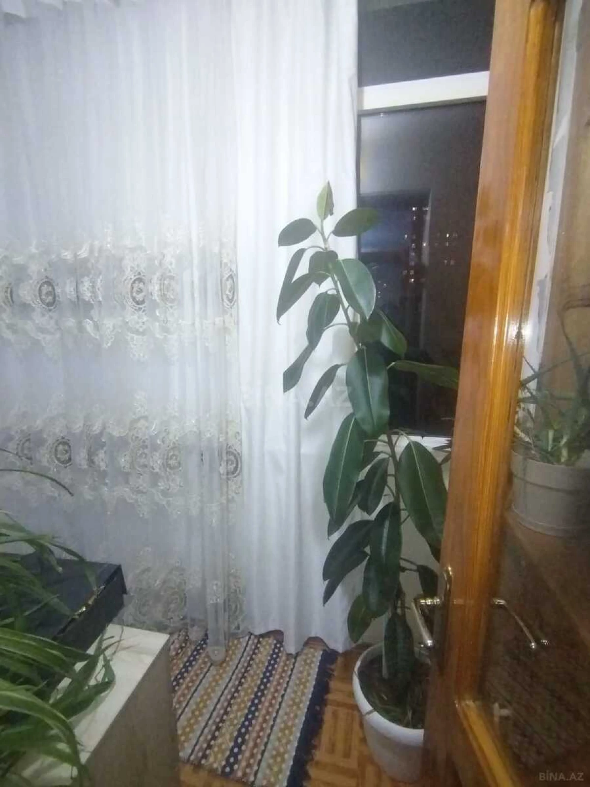 Satılır 4 otaqlı mənzil 110 m²